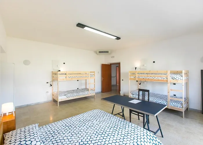 Hostel Casa Bella Torano